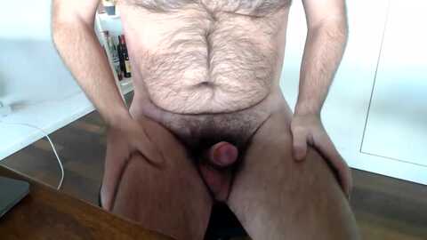 guaposuizo2 @ cam4 on 20240104