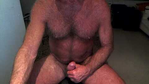 musclebear1 @ cam4 on 20240104