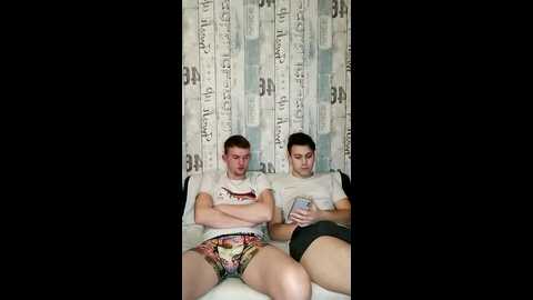 2guys19 @ cam4 on 20240124