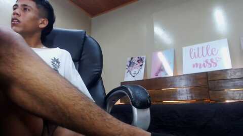 alan_cute18 @ cam4 on 20240129