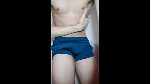 luan18y @ cam4 on 20240131