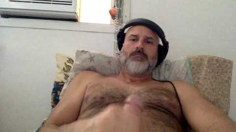 wanknit @ cam4 on 20240203