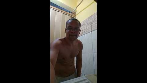 gutoo1974 @ cam4 on 20240210