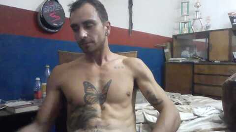 andreslatinmen @ cam4 on 20240212