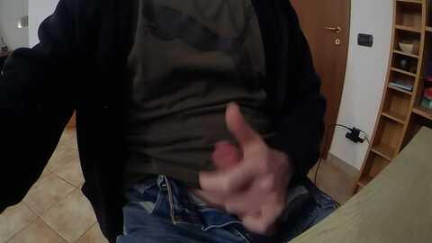 man75mi @ cam4 on 20240222