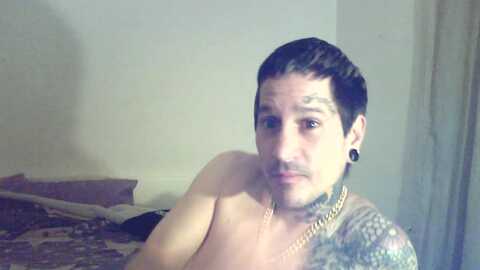 castillo_jr @ cam4 on 20240301