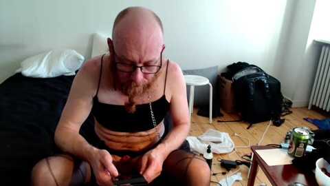 dildo_dude @ cam4 on 20240317