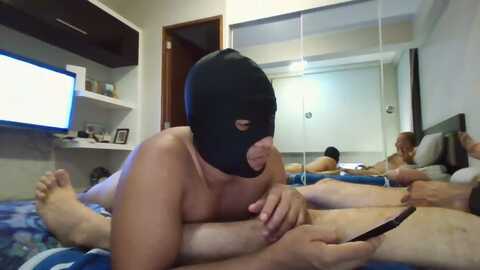 maxboylatin @ cam4 on 20240325