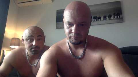 skinsguys2 @ cam4 on 20240328