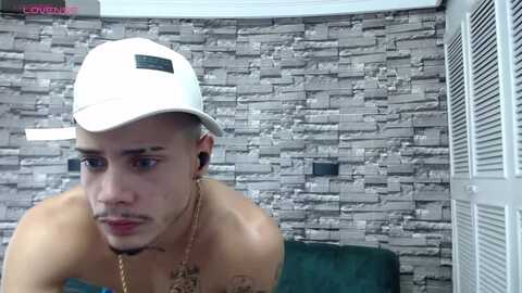 kelvingraterol @ cam4 on 20240331