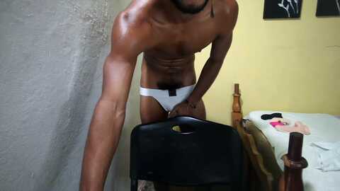 tonihunk1 @ cam4 on 20240401