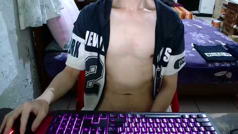 ozi_yu @ cam4 on 20240407