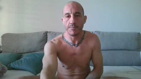 mons75 @ cam4 on 20240410