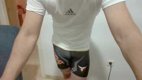 masculinoxl @ cam4 on 20240411