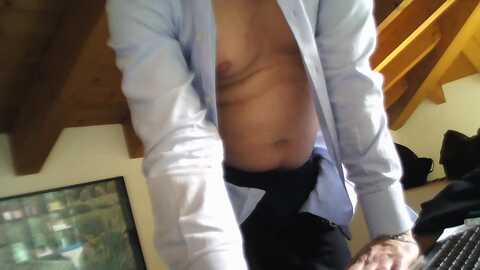 paolo08077 @ cam4 on 20240411