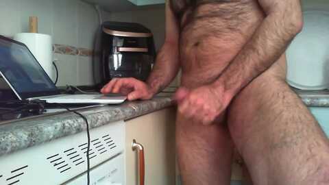 hombreosomadrid @ cam4 on 20240413