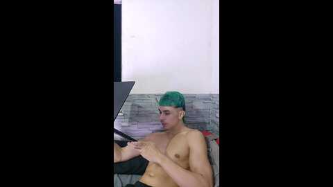 apolo_rio @ cam4 on 20240414