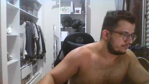 guto_navarro @ cam4 on 20240428