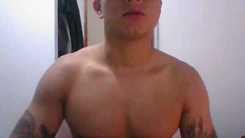 handsomechile @ cam4 on 20240430