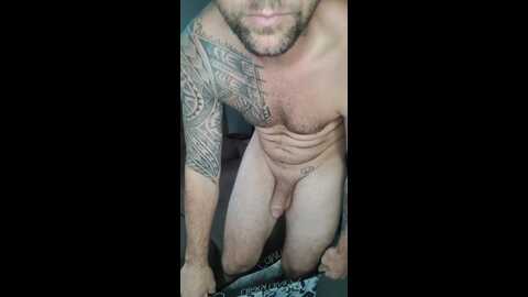 _luiscarloshot_ @ cam4 on 20240508