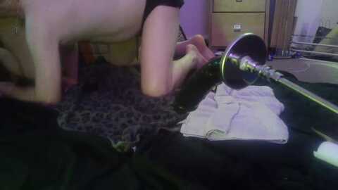 firstfullfist @ cam4 on 20240510