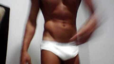 magrinhoputo22 @ cam4 on 20240510