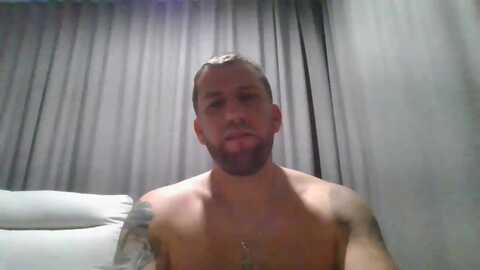 santibanton_ @ cam4 on 20240518