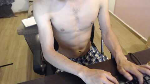 luiskinny1 @ cam4 on 20240521