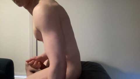 muscleguy7 @ cam4 on 20240526