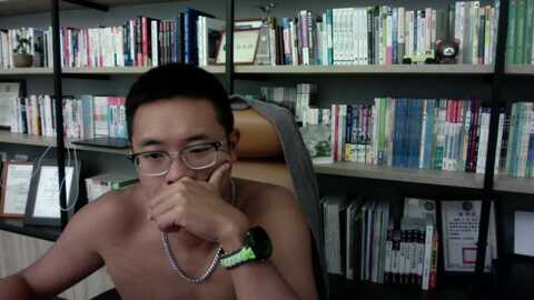 bearhan1 @ cam4 on 20240607