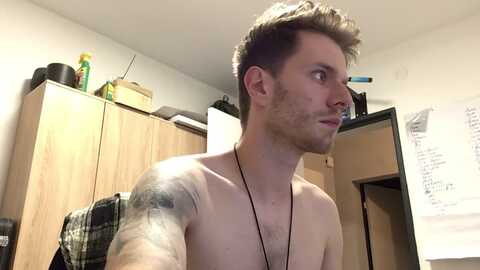 lukas480 @ cam4 on 20240607