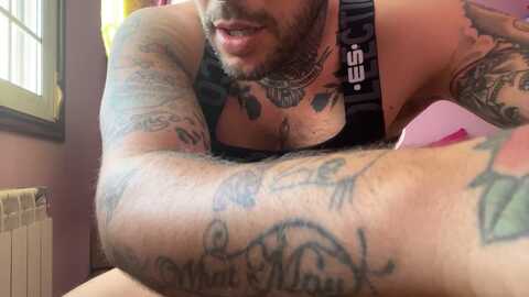 vikkovigo_ @ cam4 on 20240612