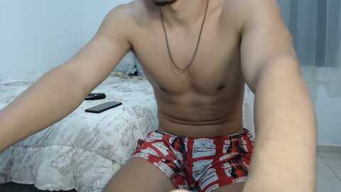 mllqtop @ cam4 on 20240618