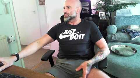 zachcelliott @ cam4 on 20240619