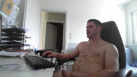 capuch67 @ cam4 on 20240627