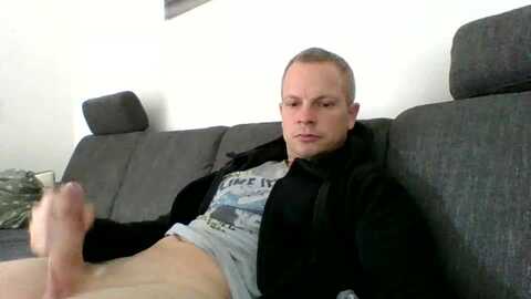 schier3 @ cam4 on 20240630