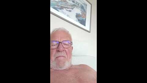 oldviceman @ cam4 on 20240701