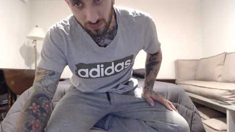 xhipsterx @ cam4 on 20240702