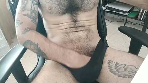 ivancito83 @ cam4 on 20240703