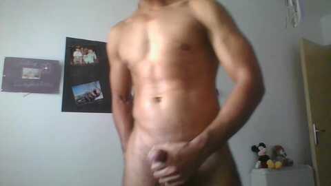 johan2032 @ cam4 on 20240719