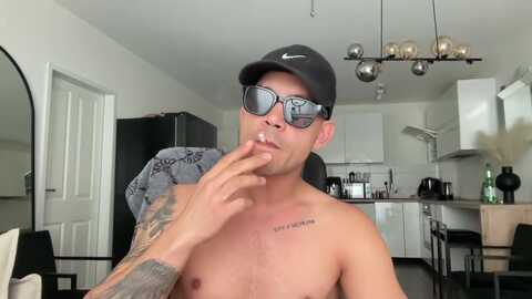 xxtaylorlaurenz @ cam4 on 20240719