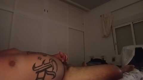 ave_fenis @ cam4 on 20240725