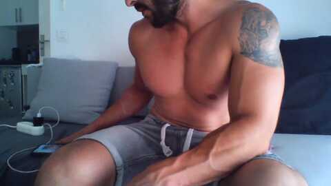 picou06600 @ cam4 on 20240728