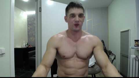 max_2323 @ cam4 on 20240729