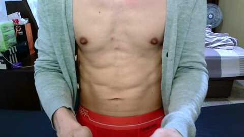 lucas106977 @ cam4 on 20240801