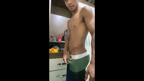 leo_xxj1 @ cam4 on 20240802