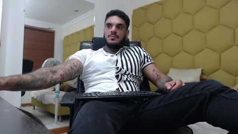 langarutobigcock @ chaturbate on 20240101