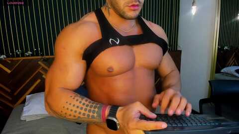 logan_roux @ chaturbate on 20240101