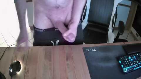 thomsdick @ chaturbate on 20240101