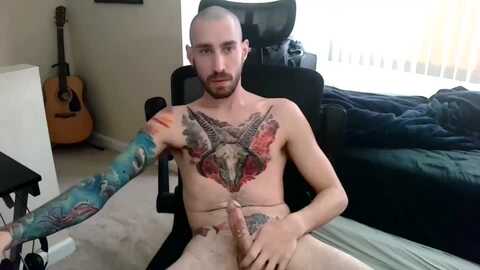 lankynlong @ chaturbate on 20240103